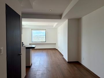MODERNO DEPARTAMENTO SEMI AMUEBLADO EN RENTA CON VISTA AL LAGO EN JURIQUILLA