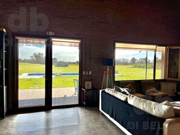Casa en venta Chacras del Parana