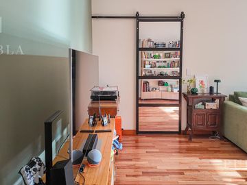 Departamento de 5 ambientes con oficina, balcón, terraza propia con parrilla y vistas panorámicas