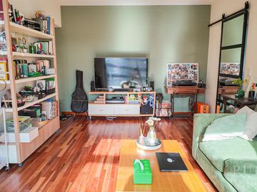 Departamento de 5 ambientes con oficina, balcón, terraza propia con parrilla y vistas panorámicas