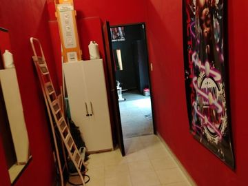 Local/ Salón comercial EN VENTA.