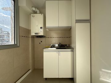 Departamento 2 ambientes en alquiler con cochera