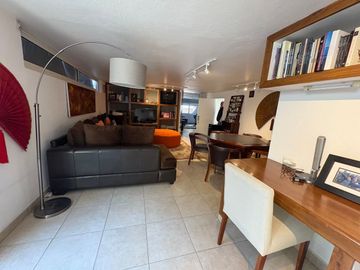 EN VENTA CASA EN HERRADURA EN CERRADA CON GRAN JARDÍN