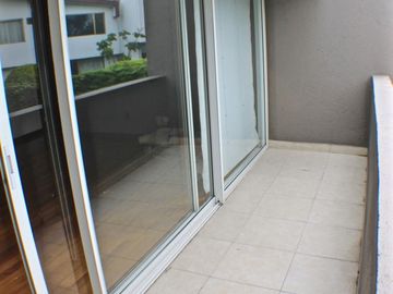EN VENTA CASA EN HERRADURA EN CERRADA CON GRAN JARDÍN