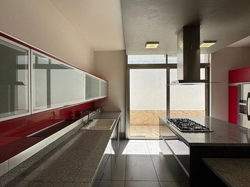 CASA EN VENTA EN CONDOMINIO PUERTA PLATA