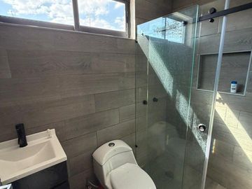 CASA EN VENTA EN OBLATOS