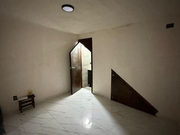 CASA EN VENTA EN OBLATOS
