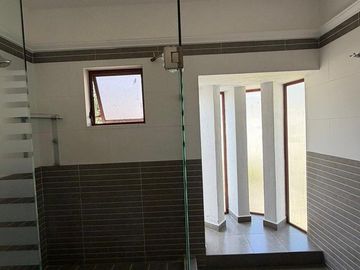 CASA EN VENTA EN VALLE REAL