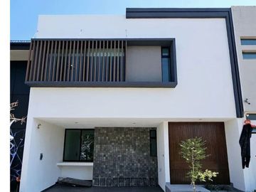 CASA EN VENTA EN ZANTHE SOLARES