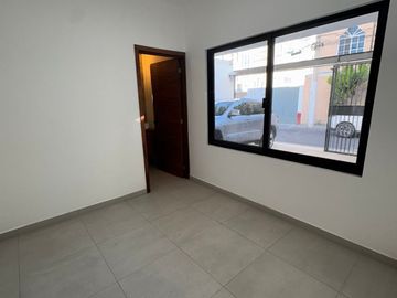 CASA EN VENTA EN COL. SANTA FE