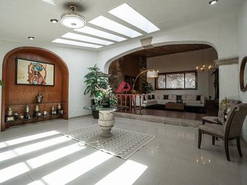 Casa en venta  en Club de Golf Santa Anita, Tlajomulco, con acabados de lujo