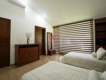 Casa en venta  en Club de Golf Santa Anita, Tlajomulco, con acabados de lujo