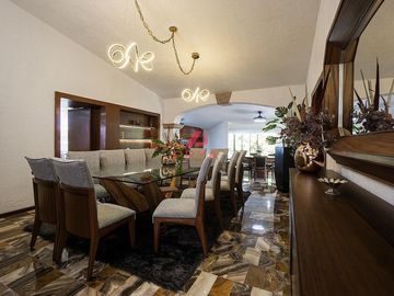 Casa en venta  en Club de Golf Santa Anita, Tlajomulco, con acabados de lujo