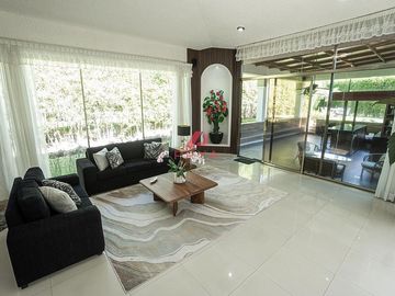 Casa en venta  en Club de Golf Santa Anita, Tlajomulco, con acabados de lujo