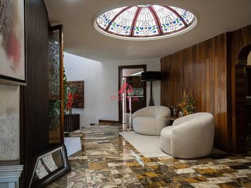 Casa en venta  en Club de Golf Santa Anita, Tlajomulco, con acabados de lujo