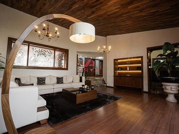 Casa en venta  en Club de Golf Santa Anita, Tlajomulco, con acabados de lujo