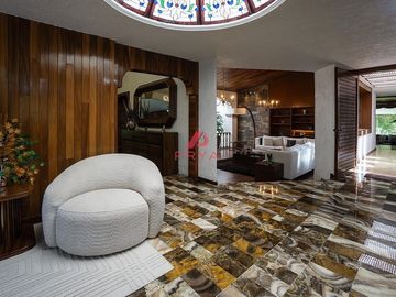 Casa en venta  en Club de Golf Santa Anita, Tlajomulco, con acabados de lujo