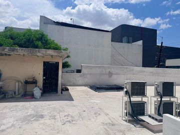 LOCAL COMERCIAL EN RENTA EN EL CENTRO DE MONTERREY N.L.