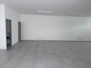 LOCAL COMERCIAL EN RENTA EN EL CENTRO DE MONTERREY N.L.