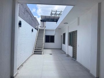 LOCAL COMERCIAL EN RENTA EN EL CENTRO DE MONTERREY N.L.
