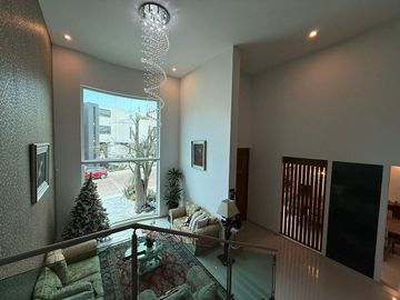 CASA EN CUMBRES DEL CIMATARIO, QUERETARO