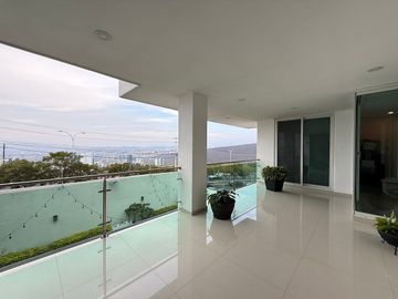 CASA EN CUMBRES DEL CIMATARIO, QUERETARO