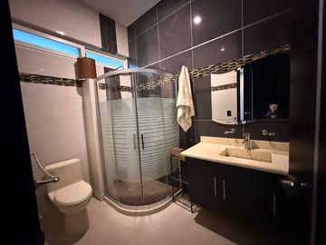 CASA EN CUMBRES DEL CIMATARIO, QUERETARO