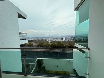 CASA EN CUMBRES DEL CIMATARIO, QUERETARO
