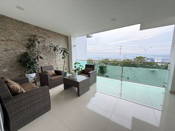 CASA EN CUMBRES DEL CIMATARIO, QUERETARO