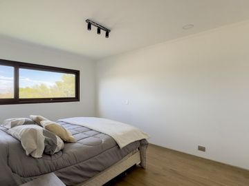 ARRIENDO CASA EN COLINA A ESTRENAR