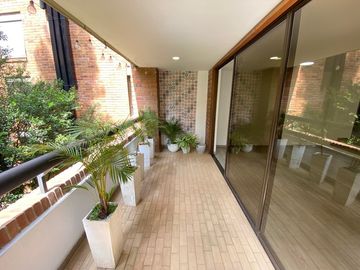 APARTAMENTO EN ARRIENDO UBICADO EN EL POBLADO SECTOR LOMA DE LOS GONZALEZ