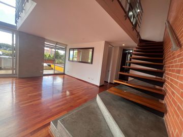 APARTAMENTO EN ARRIENDO UBICADO EN EL POBLADO SECTOR EL TESORO