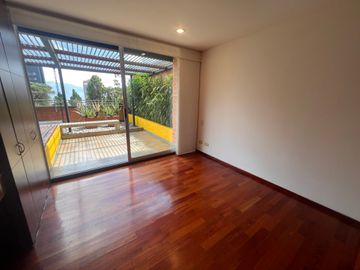 APARTAMENTO EN ARRIENDO UBICADO EN EL POBLADO SECTOR EL TESORO