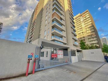 Vende comodo Dpto 2d,1b,Estacionamiento, Pedro Alarcon con Gran Avenida, San Miguel