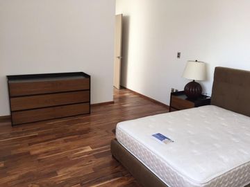 CASA EN VENTA. ARCO DE PIEDRA, JURICA PINAR QUERETARO
