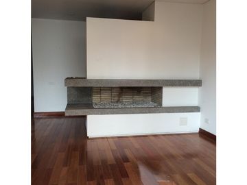 SE ARRIENDA APARTAMENTO EN EL REFUGIO 114m2