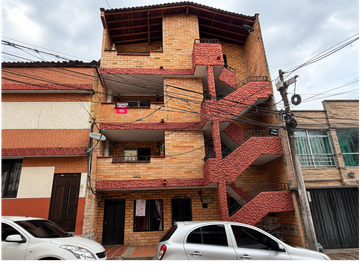 Se Arrienda Casa cerca al Parque de la Estrella