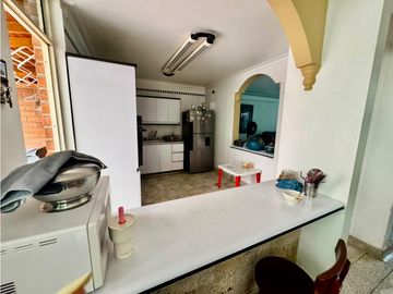 VENTA DE CASA UNIFAMILIAR EN EL ESTADIO, SECTOR SAN PEDRO SAN PABLO
