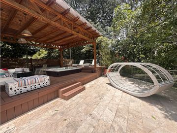 Casa en Venta – El Poblado sector el Campestre