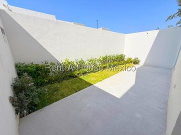 Casa en Venta en Zibatá Frente a Uno de los Grandes Parques RAH1013