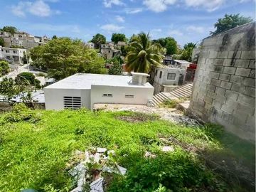 CASA EN VENTA EN COL. LEOVIGILDO GÓMEZ, CAMPECHE