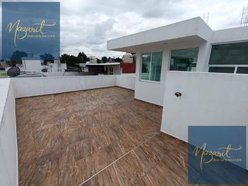 Casa en venta con 3 recamaras, 3 baños completos y roof garden en Acuitlapilco, Tlaxcala.