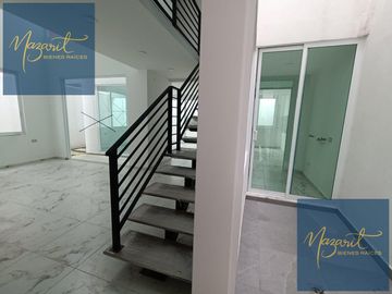 Casa en venta con 3 recamaras, 3 baños completos y roof garden en Acuitlapilco, Tlaxcala.
