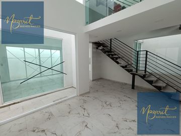 Casa en venta con 3 recamaras, 3 baños completos y roof garden en Acuitlapilco, Tlaxcala.