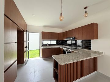 Casa Nueva en Venta Lomas del Dorado