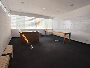 ALQUILER DE OFICINA DE 167 m2 - CHORRILLOS