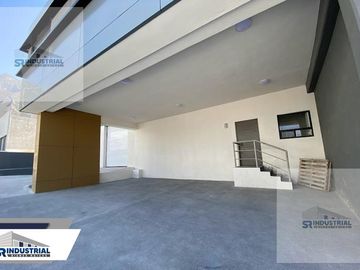 Bodega Industrial en renta en Santa Catarina