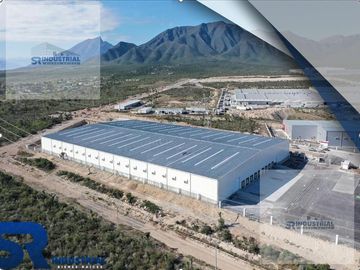 Bodega Industrial en renta en salinas victoria