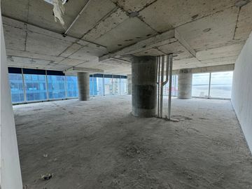 Venta de oficinas en el edificio OCEANIA BUSINESS PLAZA | Punta P