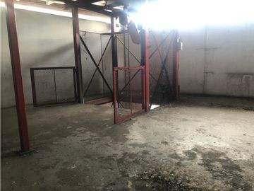 Venta y alquiler de edificio CASA GALA | CALIDONIA